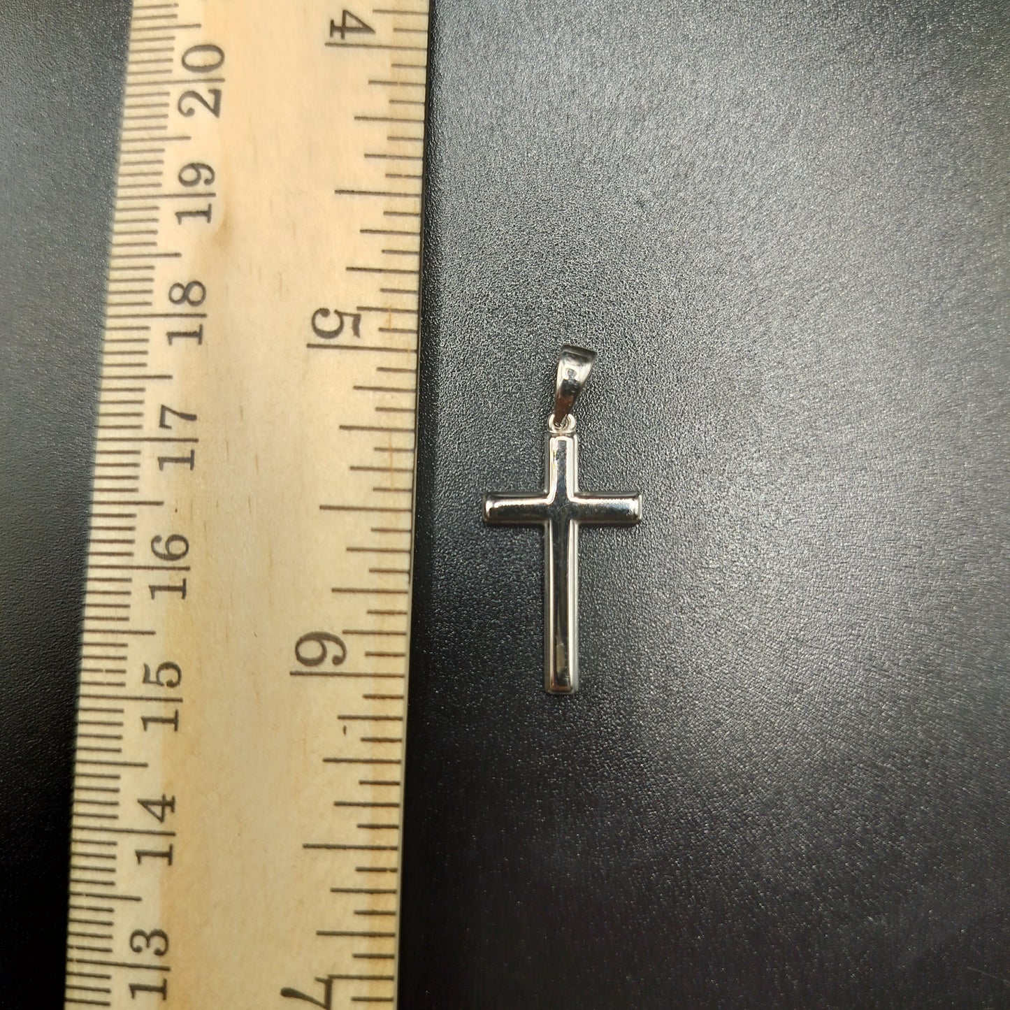 925 Sterling Silver Small Cross Pendant - SOP00131