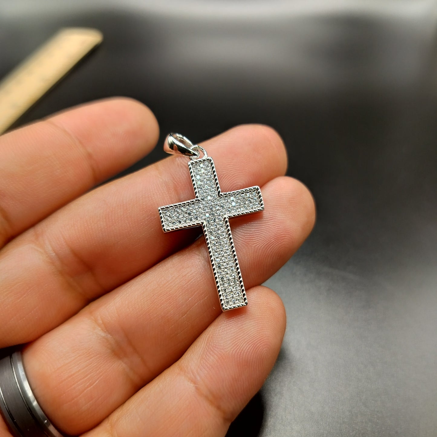 925 Sterling Silver Cross Pendant SLP00193