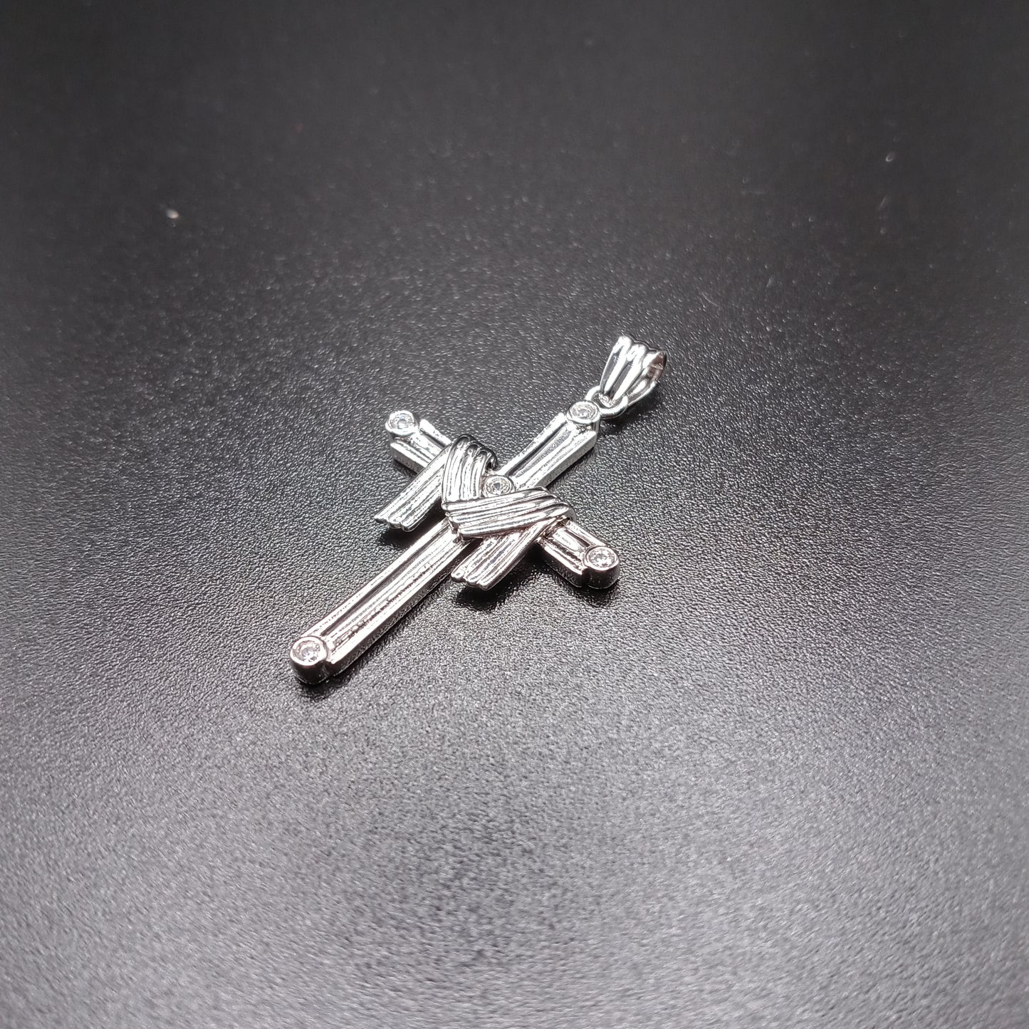 925 Sterling Silver Cloth Cross Pendant