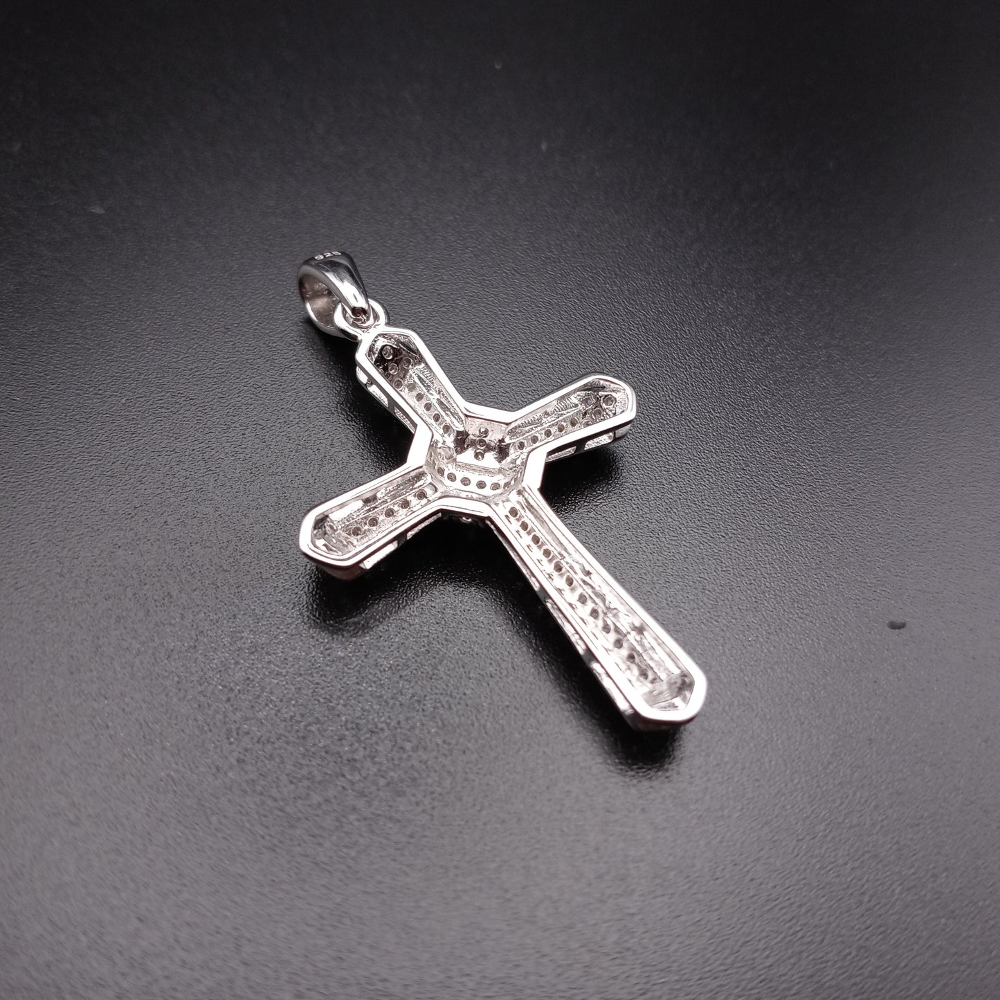 925 Sterling Silver CZ Cross Pendant