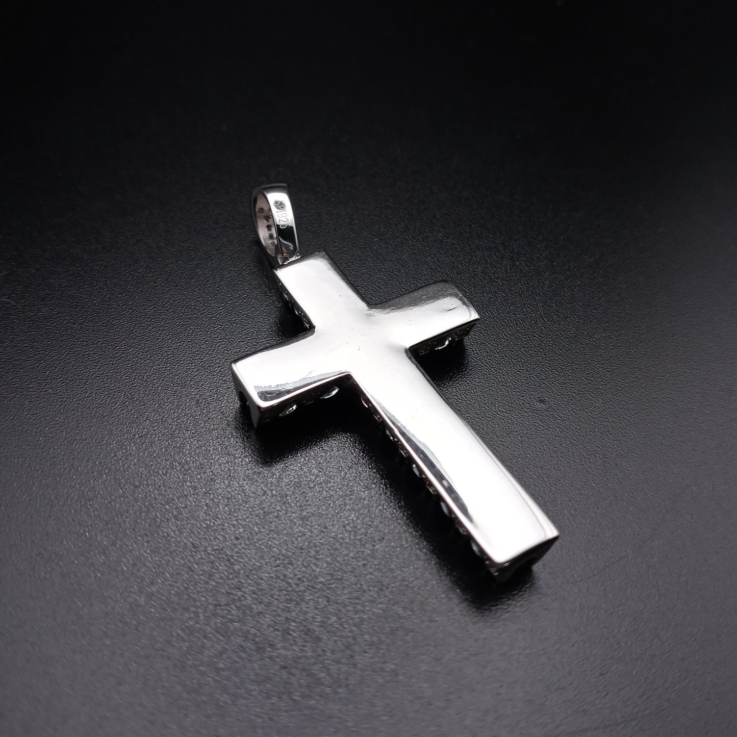 925 Sterling Silver CZ Crown Set Cross Pendant - SLP00101